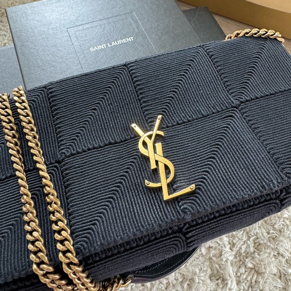 Saint Laurent Black Quilted Shoulder Bag - Picture 1 of 12
